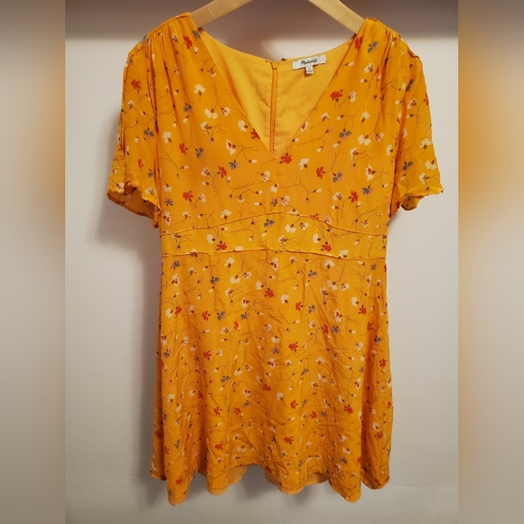 Madewell Silk Belladonna yellow orange mini dress. Carnations, floral. 14. Plus. - Picture 4 of 11